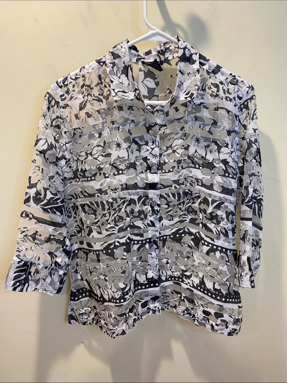 WEST END Petite Sheer Black & White Floral Button-Up Blouse Size PL